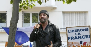 Francis Lalanne : inéligibilité pour 18 mois et ambitions présidentielles