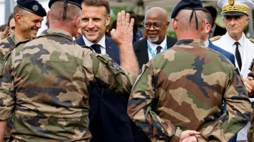 Visite d'Emmanuel Macron à La Réunion : Un accueil sécurisé et controversé