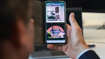 Législation sur les achats de drogues via smartphone : Attention aux risques !