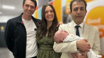 Rafferty : Le petit garçon né deux fois grâce à une opération chirurgicale fascinante