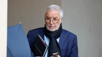 François Rebsamen : Vers une Contribution Modeste Pour Renforcer Les Services Publics