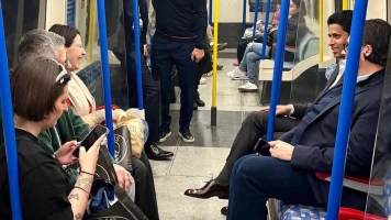 Nasser Al-Khelaïfi aperçu dans le métro londonien avant la demi-finale PSG-Arsenal