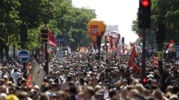 Manifestation du 1er mai à Paris : 100 000 personnes unies contre le fascisme