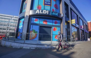 Aldi à Greenwich : péage d'entrée controversé pour un supermarché automatisé
