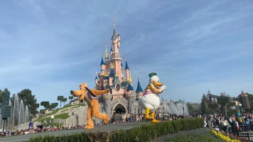 Un Nouveau Parc d'Attractions Disney à Abou Dhabi : Une Fusion de Magie et de Culture Émiratie
