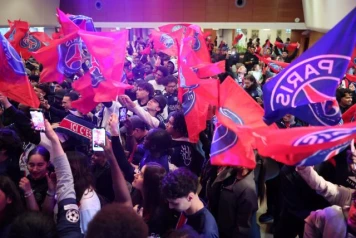 Chauffeur de VTC en Garde à Vue Après Avoir Renversé des Supporters du PSG