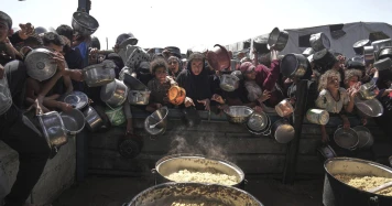 Khan Younès : Une Cuisine Communautaire Face à la Famine et aux Crimes de Guerre