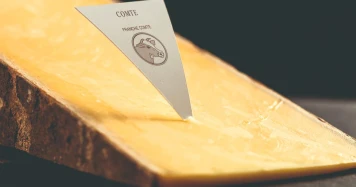 L'affrontement entre traditions culinaires et préoccupations écologiques : le cas du fromage emblématique français