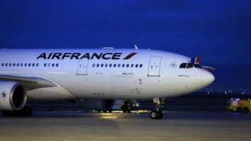 Perturbations à l'Aéroport de Roissy : Orages et Pluies Diluviens Retardent les Vols