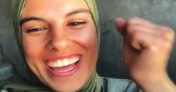 Tragédie à Cannes : Hommage à Fatma Hassouna, photojournaliste palestinienne