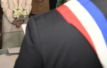 Mariage à Bourg-lès-Valence : Le bras de fer judiciaire entre liberté de se marier et lutte contre les unions de complaisance