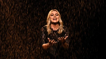 Louane Émeut l'Eurovision 2025 avec Son Histoire de Maternité