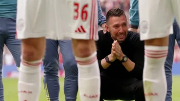 L'Ajax Amsterdam échoue à remporter l'Eredivisie : larmes et émotions au terme du championnat