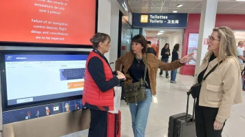 Perturbations à l'Aéroport d'Orly : Panne de Contrôle Aérien et Retards Massifs