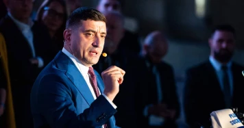 George Simion conteste sa défaite à l'élection présidentielle roumaine : accusations d'ingérences extérieures