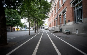 Incident au Collège Jean Rostand : Une élève placée en garde à vue pour agression sur sa professeure