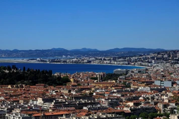 Incendie sur un transformateur électrique à Nice : 45 000 foyers privés d’électricité suite à des actes de sabotage