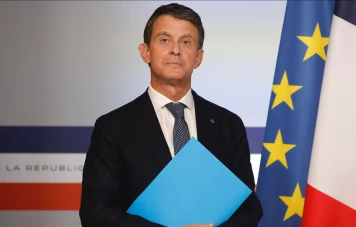 Manuel Valls confirme son rôle dans les discussions sur l’avenir de la Nouvelle-Calédonie, démentant les annonces de Nicolas Metzdorf
