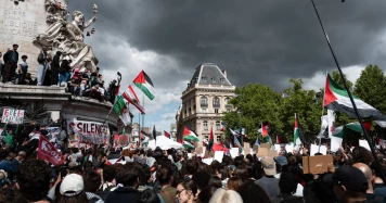Manifestation de plusieurs milliers à Paris le 25 mai 2025 : condamnation de la situation à Gaza et appel à l'action de la France contre Israël