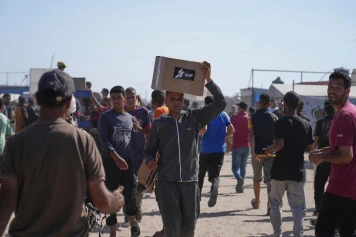 Israël lance un nouveau système de distribution d'aide alimentaire à Gaza : critiques et enjeux