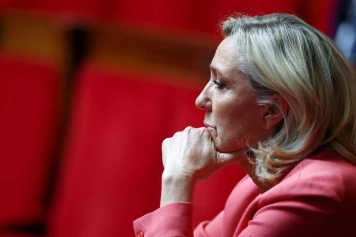 Marine Le Pen s'oppose à la TVA sociale : Appel à la censure du gouvernement