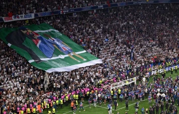 Hommage Émovant des Supporters du PSG à Xana lors de la Finale de la Ligue des Champions