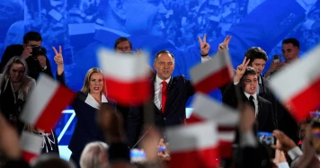 Karol Nawrocki remporte l'élection présidentielle polonaise : une victoire nationaliste controversée