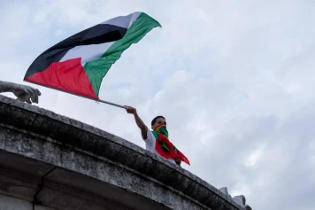 Controverses autour de l'arrêté de Gilles Platret à Chalon-sur-Saône sur les drapeaux palestiniens