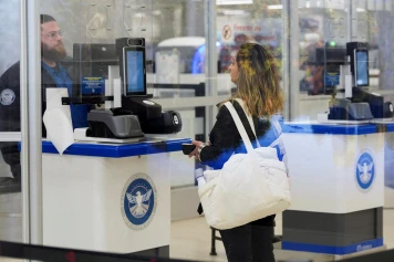 Donald Trump renouvelle son travel ban : interdiction d’entrée pour 12 pays à partir du 9 juin