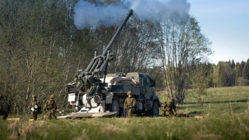 Restrictions Budgétaires : Impact sur les Commandes du Ministère des Armées