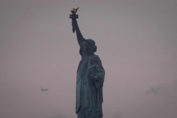 Réintroduction d'un Travel Ban par Donald Trump en 2025 : Analyse et Réactions