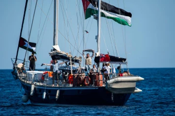Interception du Bateau Humanitaire 'Madleen' par Israël : Greta Thunberg et Rima Hassan à Bord