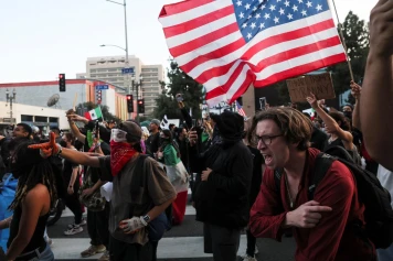 Couvre-feu à Los Angeles : Les tensions sur les politiques migratoires s'intensifient