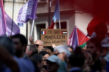 Israël Expulse Derniers Passagers du Voilier Madleen Vers la Jordanie