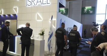 Fermeture des stands israéliens au Salon du Bourget : Controverses et tensions internationales