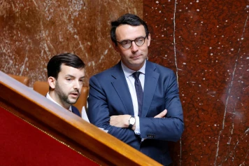 Rassemblement National : Renaud Labaye appelle ses députés à quitter les groupes racistes sur Facebook