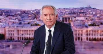 François Bayrou Propose une Prime pour Encourager les Salariés Seniors à Rester au Travail