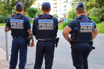 Opération de Contrôle National : 4 000 Forces de l'Ordre Mobilisées contre l'Immigration Illégale