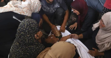 Attaque Tragique à Khan Younès : 59 Morts lors d'une Distribution Humanitaire