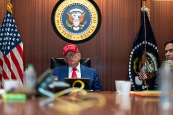 Opération Aérienne des États-Unis contre l'Iran : Analyse des Frappes de Trump