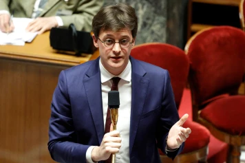 Sacha Houlié rejoint Place publique pour renforcer la social-démocratie en France