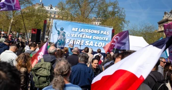 Mobilisation des Organisations de la Société Civile : Lutte Contre l'Extrême Droite en France