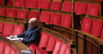 Eric Ciotti Prend le Contrôle de l'Ordre du Jour à l'Assemblée Nationale : Stratégies et Implications