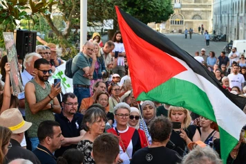 Retrait du drapeau palestinien à Besançon : une décision judiciaire controversée
