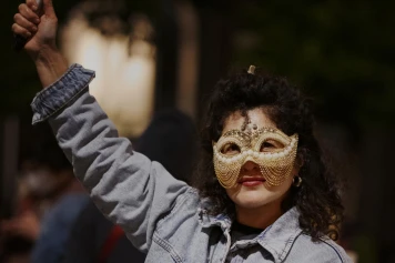 Manifestations en Géorgie : créativité contre la surveillance gouvernementale