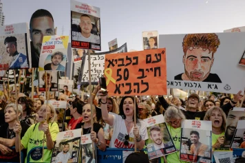 Manifestation à Tel-Aviv pour le retour des otages détenus à Gaza depuis octobre 2023
