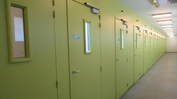 Violences conjugales : un homme condamné à trois ans de prison après une agression au parloir