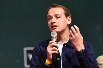 Ambroise Méjean annonce le changement de nom des Jeunes avec Macron en Jeunes en marche (JEM)