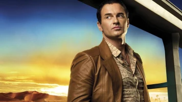 Nip/Tuck : La série audacieuse qui a redéfini la téléréalité sur le bistouri