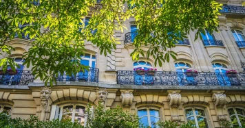 Découvrez les 50 micro-quartiers prisés par les riches à Paris
